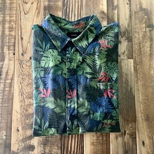John Varvatos green fern pattern short sleeve button down shirt medium size